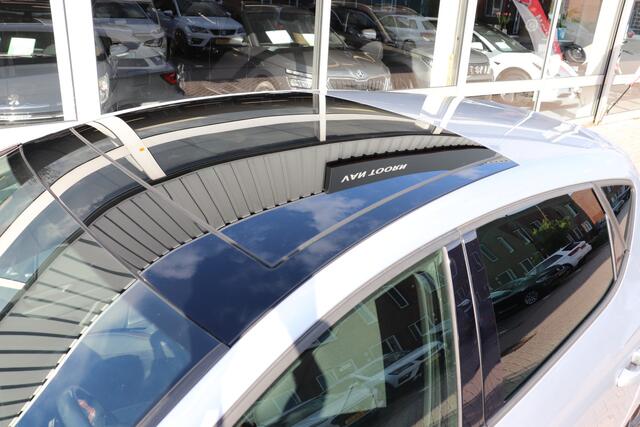 Seat LEON 1.5 TSI FR Ultimate Edition Black. Automaat , panoramadak.