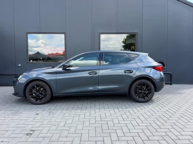 Seat LEON 1.0 eTSI Style Business Intense AUT / Cruise, Camera, Apple Carplay, Navi