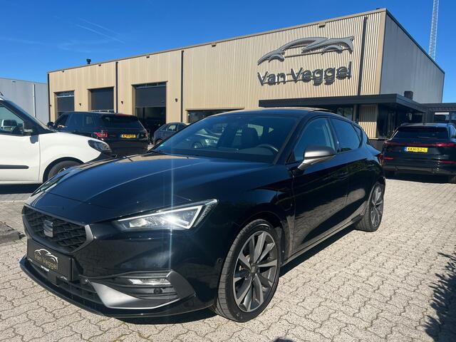Seat LEON 1.4 TSI eHybrid PHEV FR virtual cockpit, navi, pano, memory stoelen