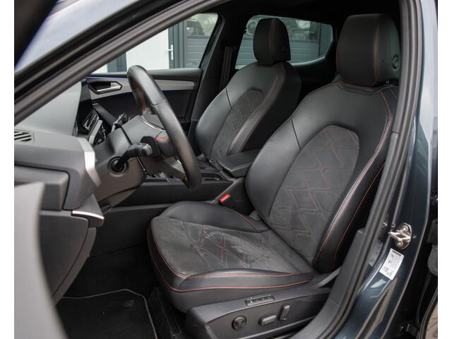 Seat LEON 1.5 eTSI FR DSG PANODAK, CARPLAY, BEATS, ADAPT CRUISE, 18INCH