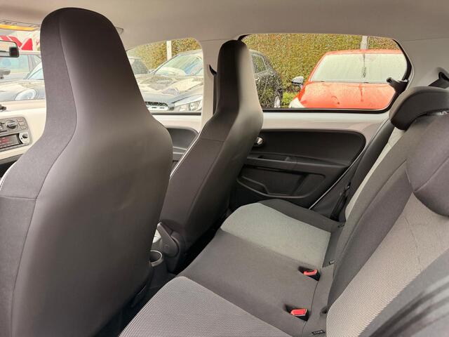 Seat MII 1.0 Style / Bluetooth / 4s band / Cruisecontrol