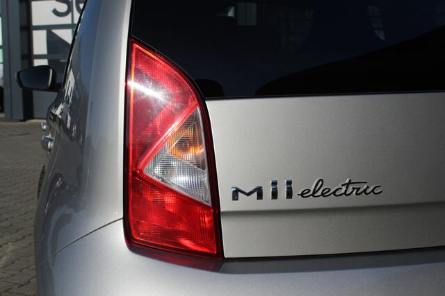Seat MII Electric electric Plus | Incl. 12 maanden garantie | Stoelverwarming | Voorruitverwarming | Cruise control | Donkere hemelbekleding | Lichtmetalen velgen | Bluetooth | Parkeersensoren