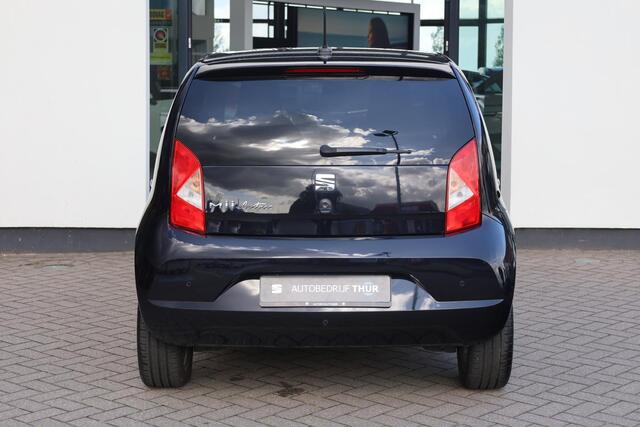 Seat MII Electric electric Plus 83PK / 61kW, Climatronic, lederen stuurwiel, privacy glas, parkeersensoren achter, stoelverwarming, voorruitverwarming, lane assist, licht en regensensor, elektrische verstelbare en verwarmbare spiegels