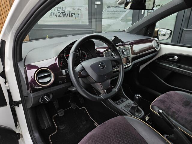 Seat MII 1.0 Mii by Cosmopolitan lichtmetaal. leer/alcantara. parkeer sensor.