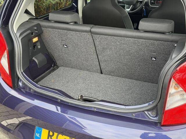 Seat MII Sport Intense 1.0 60PK 5DRS Parkeersensoren Achter, Airco, Elektrische Ramen Voor, Centrale Deurvergrendeling met Afstandsbediening