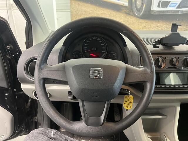 Seat MII 1.0 60pk Style Intense · Cruise Control · P-Sensoren · Airco · Radio · Bluetooth · 14'' Inch ·