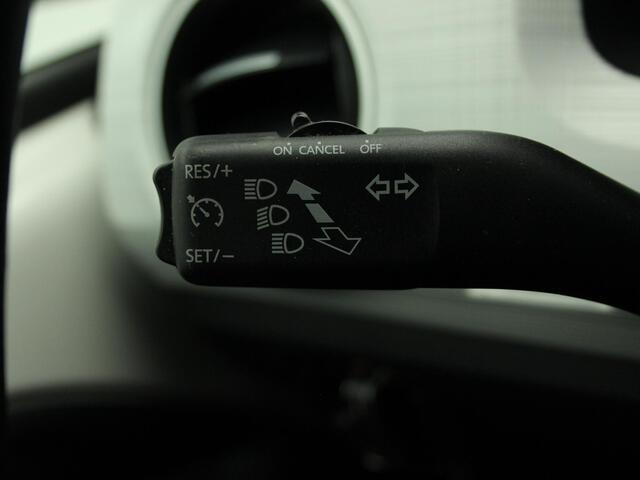 Seat MII Electric electric Plus Automaat | Stoelverwarming | Verwarmde Voorruit | Climatronic | Elektrische Ramen | Bluetooth | Cruise Control | 16 Inch
