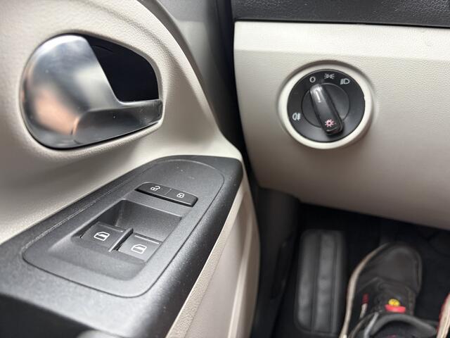 Seat MII 1.0 Mii by Cosmopolitan