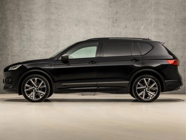 Seat Tarraco 1.4 TSI e-Hybrid PHEV FR 245Pk Automaat (PANORAMADAK, KUIPSTOELEN, APPLE CARPLAY, KEYLESS START, ELEKTRISCHE STOELEN, S7TOELVERWARMING, CLIMATE ACHTERIN, DIGITAL COCKPIT, NIEUWSTAAT)