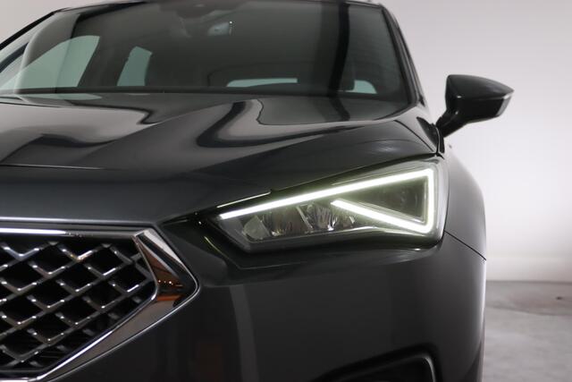 Seat Tarraco 1.5 TSI Xcellence 7-Persoons, Trekhaak, Leder, Keyless, Standkachel, 360Camera, Blind spot,