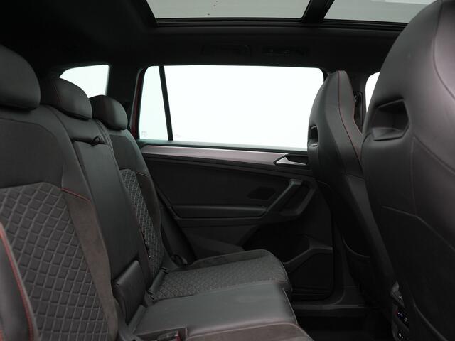 Seat Tarraco 1.4 TSI e-Hybrid FR Plug In Hybrid 245pk PHEV | Trekhaak Af Fabriek | Panodak | Adaptive Cruise | 360 Camera | Alcantara Sportstoelen Memory & Verwarmd | Sfeerverlichting | Stuur Verwarmd | Apple Carplay | Keyless | Blis | D