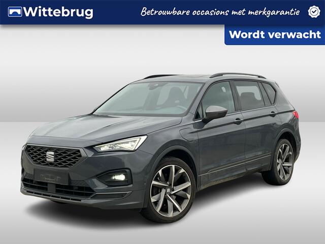 Seat Tarraco 1.4 TSI e-Hybrid PHEV 245pk DSG FR Business / Panoramadak / Elek Zwenkbare Trekhaak / Standkachel / Memory Seat Bestuurdersstoel / Elek Achterklep / Camera / Stoelverwarming Voor & Achter / Virtual Cockpit / 20" LMV