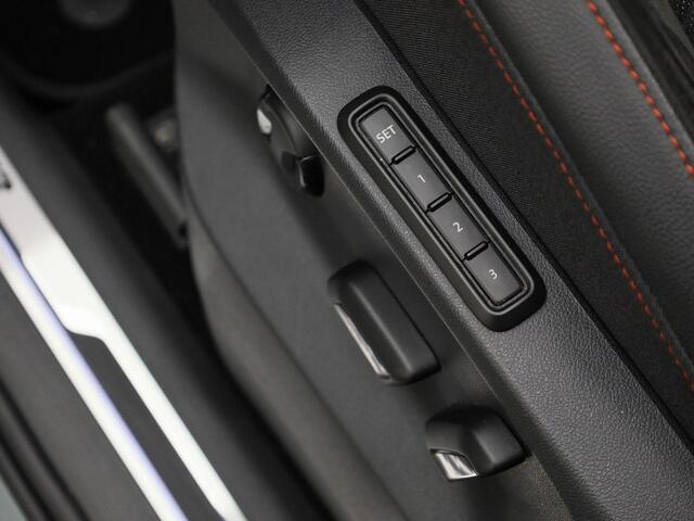 Seat Tarraco 1.4TSIe-Hybrid 180kW/245P PHEV FR Business Intense · Panoramadak · Trekhaak · Apple/Android Car Play · 360 gr. Camera ·