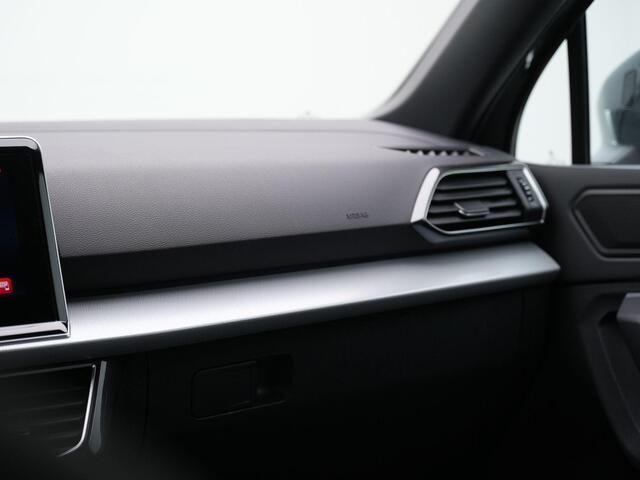 Seat Tarraco 7-zits 1.5 TSI 150 pk Style Business Intense | Panoramadak | Trekhaak | Achteruitrijcamera | Adaptive Cruise | Elektrische achterklep