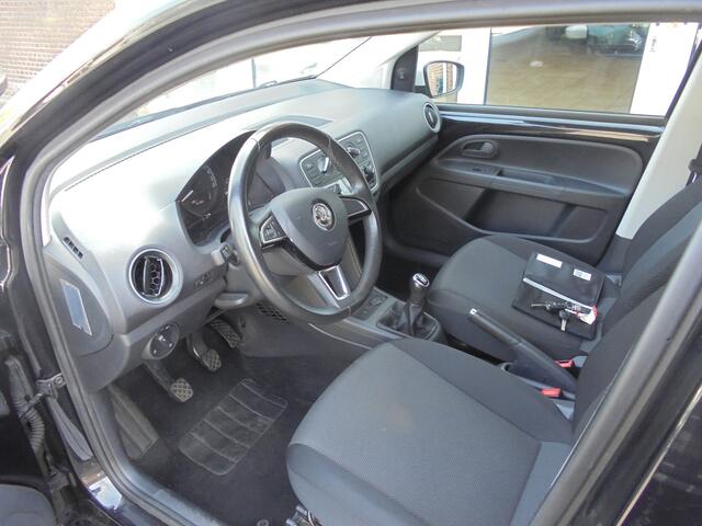 Skoda CITIGO 1.0 Greentech Style Zwart met wit Dak, Airco, Bots waarschuwingssysteem, Cruise Control, LM velgen, Blue Tooth