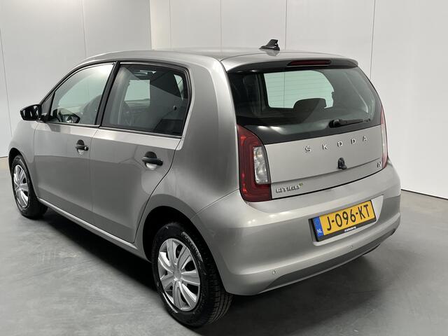 Skoda E-Citigo e-iV EV Ambition / SOH 93%/ AUTOMAAT/ CRUISE/ CLIMATE/ STOELVERWARMING/ BLUETOOTH/ PARK. SENSOREN/ 5 DEURS