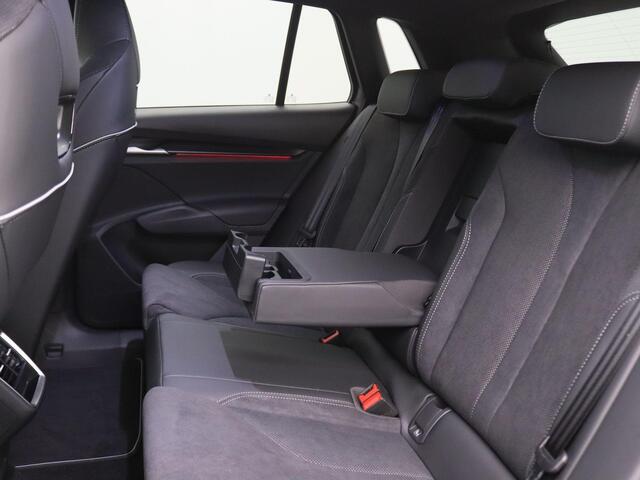 Skoda Elroq 60 Sportline Edition 204PK Aut. Adaptieve Cruise Controle, Alarm, Keyless, Matrix-LED, Virtual Pedal, Warmtepomp, Keyless, 20" LMV velgen