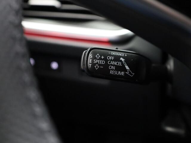 Skoda Elroq 60 Sportline 204pk | Adaptive Cruise Control | 20 inch | Blind Spot | Stoelverwarming