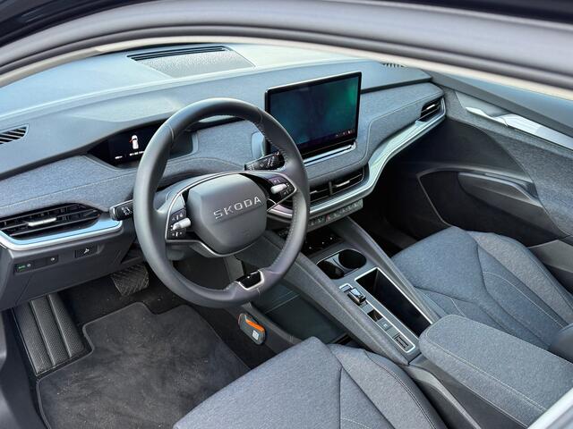 Skoda Elroq 85 Business Edition - Tour / Carplay/ Trekhaak wegklapbaar / Achteruitrijcamera
