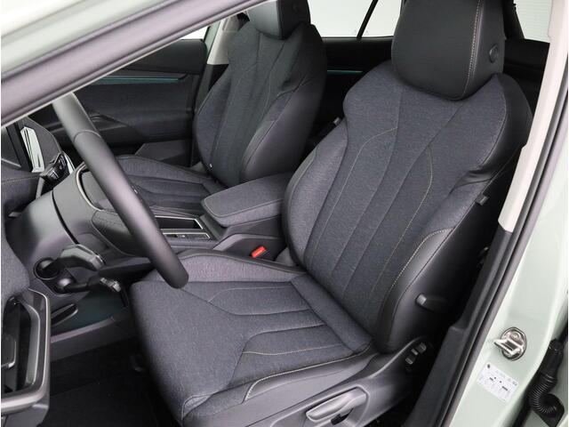 Skoda Elroq Business Edition Tour 210 kW / 286 pk | Levering in 2025! | Navi | Stoel/stuurverwarming | Parkeersensoren | Adaptive Cruise Control | Trekhaak |