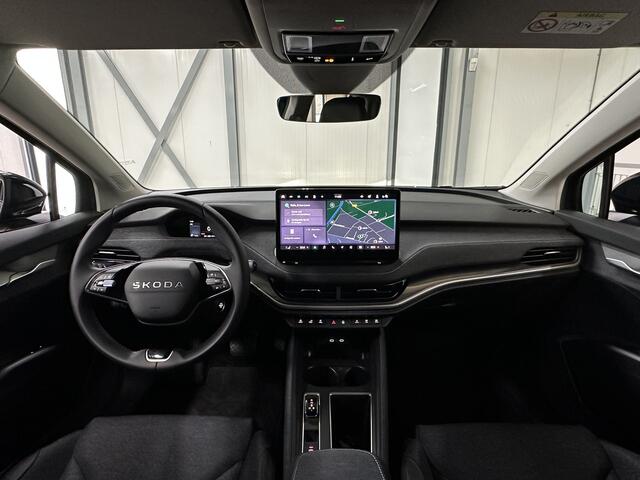 Skoda Elroq 60 Business Edition Tour 204 pk | ACC | Stoel- & Stuurverwarming | Camera | Navi | Draadloze lader