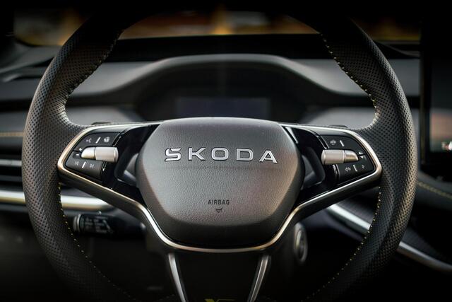 Skoda Elroq 85X RS 250kW/340 PK 4x4 Elektrische aandrijving | Business upgrade pakket - advanced | 21" inch velgen Vision | Trekhaak wegklapbaar | 3000,- euro inruil premie!