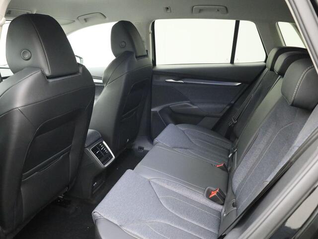 Skoda Elroq 60 Business Edition Tour | 20 inch Vega Velgen | Trekhaak, wegklapbaar | Private lease ¤439,- p/m |