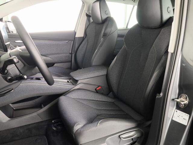 Skoda Elroq 60 Business Edition 204pk | Trekhaak | achteruitrijcamera