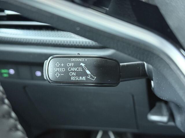 Skoda Elroq 50 Limited 170 PK | Achteruitrijcamera | Wireless Carplay & Android auto |