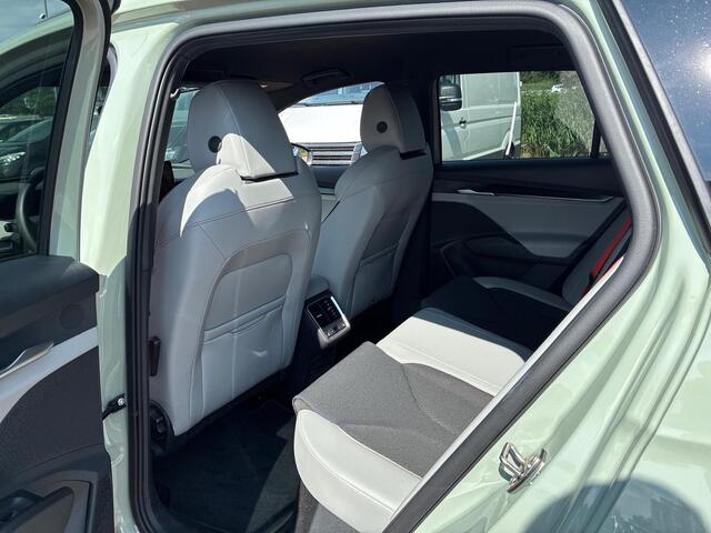 Skoda Elroq 85 Business Edition | 21'' inch Velgen Supernova | Trekhaak wegklapbaar | Winter pakket | Business Upgrade - Plus | Timiano Green | Direct Leverbaar!!!