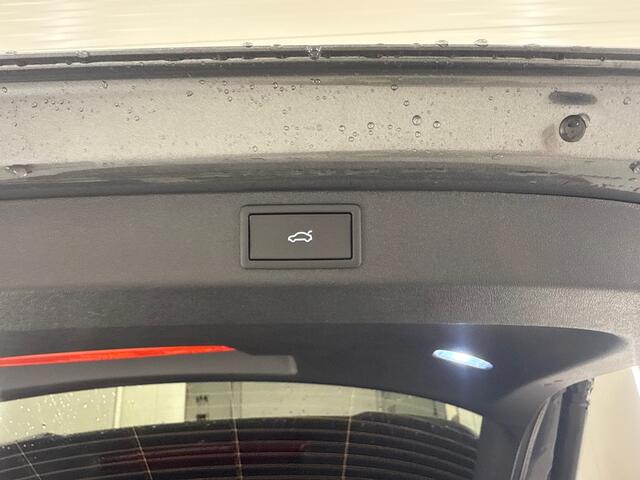 Skoda Elroq 85 Sportline Soh 100% Carplay ACC Trekhaak
