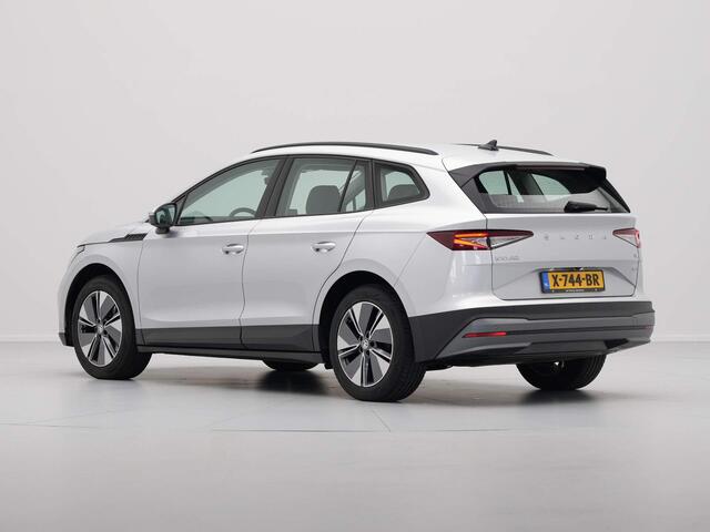 Skoda Enyaq iV 60 180pk | Achteruitrijcamera | Parkeer sensoren | Navigatie | 19 inch velgen |