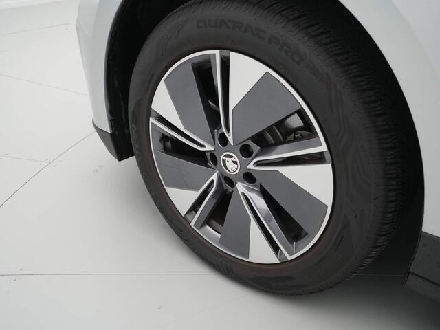 Skoda Enyaq iV 60 180pk | Achteruitrijcamera | Parkeer sensoren | Navigatie | 19 inch velgen |