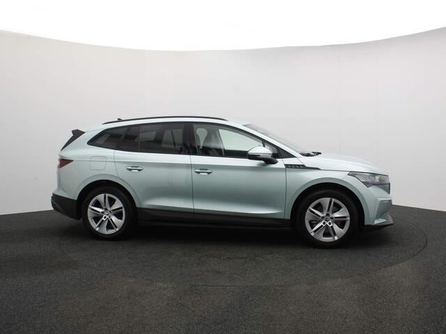 Skoda Enyaq iV 60 180pk Automaat Warmtepomp, Adaptive cruise control, Navigatie, Airco, DAB, LED verlichting, Parkeersensor achter, LED verlichting, App connect