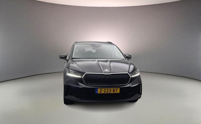 Skoda Enyaq iV 60 Selection 180pk Automaat Trekhaak, Adaptive cruise control, Lederen bekleding, Achteruitrijcamera, Navigatie, Stoelverwarming, Parkeersensoren, Stuurwiel verwarmd