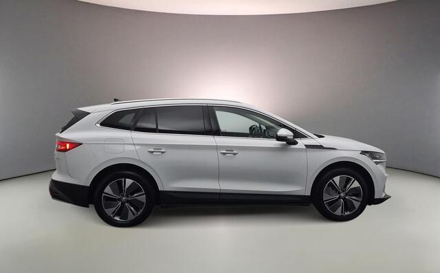 Skoda Enyaq iV 80 Business Edition Plus 204pk Automaat Adaptive cruise control, Elektrische achterklep, LED matrix koplampen, Navigatie, Achteruitrijcamera, Stuurwiel verwarmd