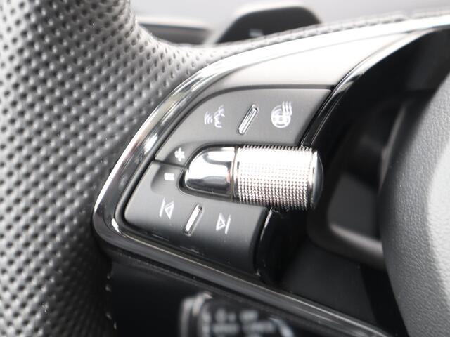 Skoda Enyaq iV Coupé 60 Sportline 180 pk | Panodak | Carplay | Navi | 21" | 395 km actieradius |