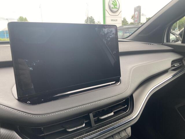 Skoda Enyaq iV Coupé 60 Sportline 180 pk | Panodak | Carplay | Navi | 21" | 395 km actieradius |