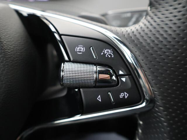 Skoda Enyaq iV 80 Sportline 204 pk | 536 km actieradius | Panoramadak | Adaptive Cruise Control | Stoelverwarming | 21" Lichtmetalen velgen |