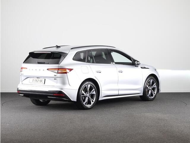 Skoda Enyaq iV 60 Sportline 58kWh | 180 pk | Navigatie | Parkeersensoren | Achteruitrijcamera | Cruise control | Stoelverwarming | Lichtmetalen velgen 20" |