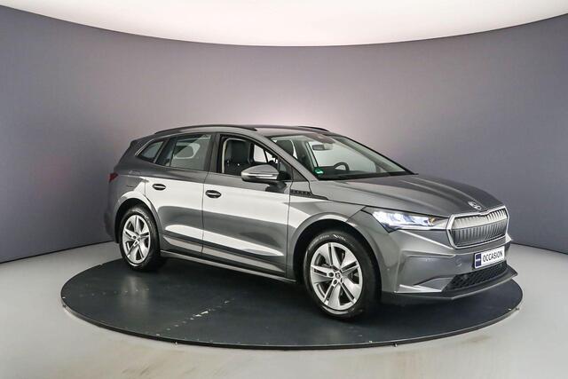 Skoda Enyaq iV 60 Selection 180pk Automaat Achteruitrijcamera, Navigatie, Cruise control, Airco, App connect, LED koplampen, Parkeersensoren, DAB, Radio