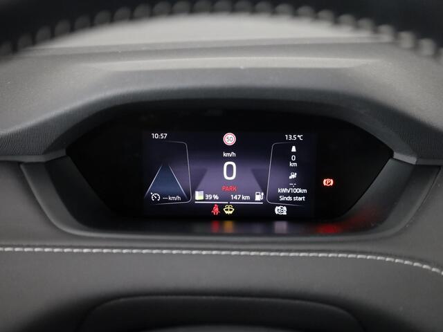 Skoda Enyaq iV 60 Sportline Business 180 pk | Navigatie | Parkeersensoren | Achteruitrijcamera | Autom. airco (3 zones) | Stoelverwarming |