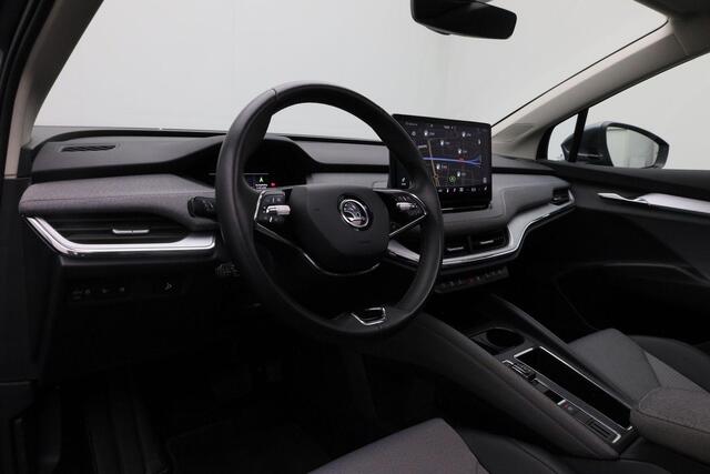 Skoda Enyaq iV 80 204 pk | Warmtepomp | Panoramadak | Matrix LED | Rondomzicht camera | Stuur-/stoelverwarming | Navigatie | Adaptive Cruise