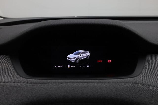Skoda Enyaq iV 80 204 pk | Warmtepomp | Panoramadak | Matrix LED | Rondomzicht camera | Stuur-/stoelverwarming | Navigatie | Adaptive Cruise