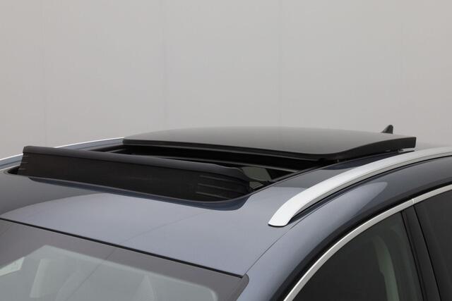 Skoda Enyaq iV 80 204 pk | Warmtepomp | Panoramadak | Matrix LED | Rondomzicht camera | Stuur-/stoelverwarming | Navigatie | Adaptive Cruise
