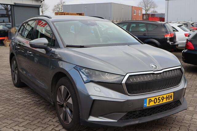 Skoda Enyaq iV 60 Moet nog gereinigd worden! Cruise control, Camera, Apple Carplay, BTW Auto