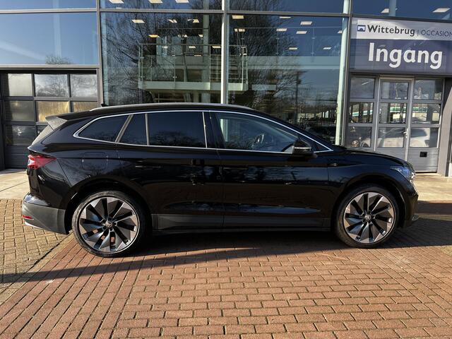 Skoda Enyaq iV 80 First Edition / Warmtepomp / Achteruitrijcamera / lederen interieur / Lane assist / Verwarmbare stoelen voor en achter
