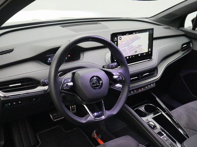 Skoda Enyaq iV 60 Sportline 180pk Automaat Adaptive cruise control, LED matrix koplampen, Elektrische achterklep, Stuurwiel verwarmd, Navigatie, Achteruitrijcamera, Stoelverwarming