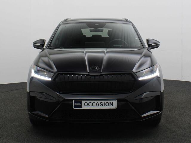 Skoda Enyaq iV 60 Sportline 180pk Automaat Adaptive cruise control, LED matrix koplampen, Elektrische achterklep, Stuurwiel verwarmd, Navigatie, Achteruitrijcamera, Stoelverwarming