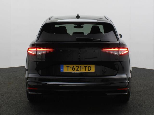 Skoda Enyaq iV 60 Sportline 180pk Automaat Adaptive cruise control, LED matrix koplampen, Elektrische achterklep, Stuurwiel verwarmd, Navigatie, Achteruitrijcamera, Stoelverwarming